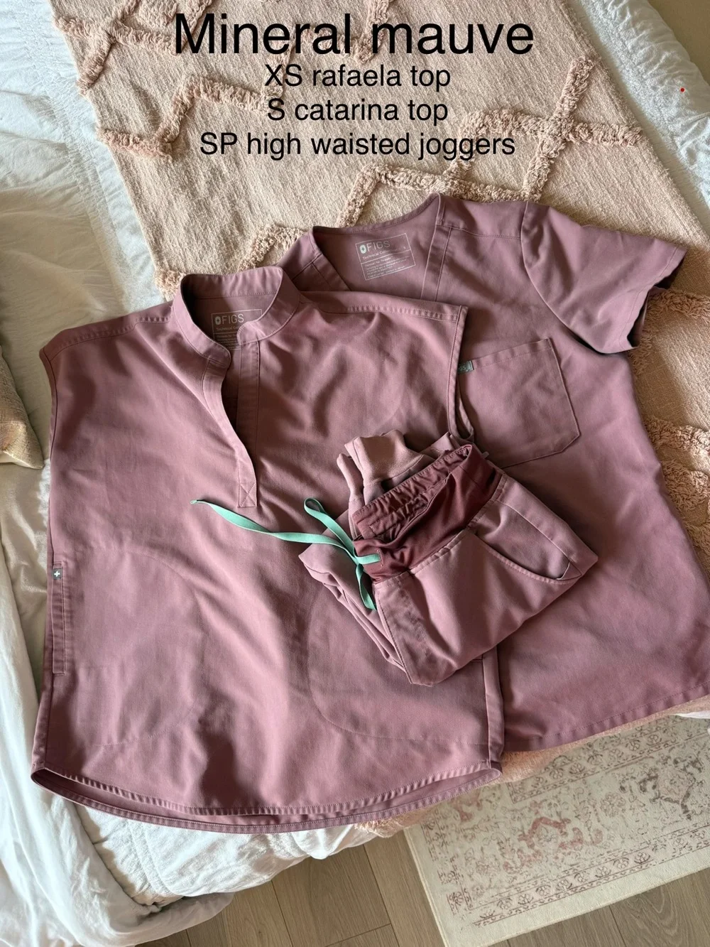 Figs Mineral Mauve Scrub Top & Joggers Set